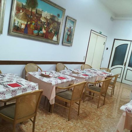 Hotel Olimpia Alassio Bagian luar foto
