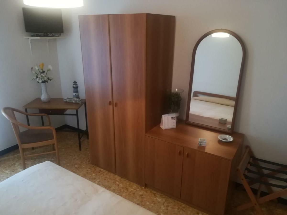 Hotel Olimpia Alassio Bagian luar foto